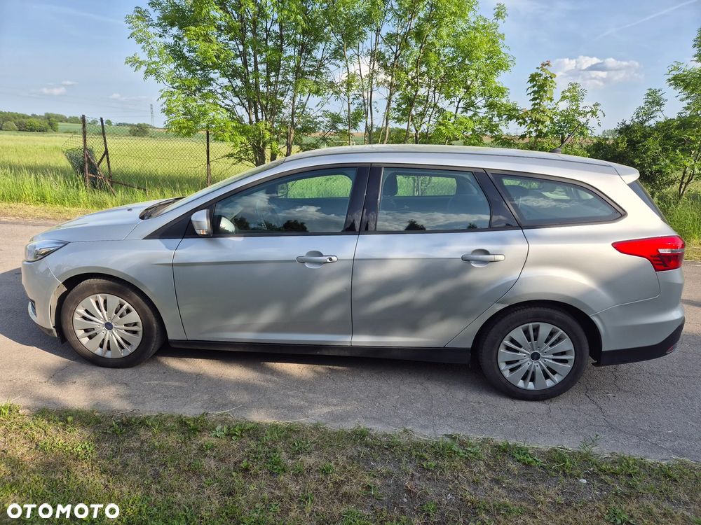 Ford Focus 1.5 TDCi Trend - 4