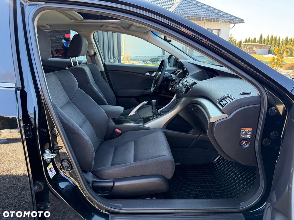 Honda Accord 2.0 Lifestyle - 30