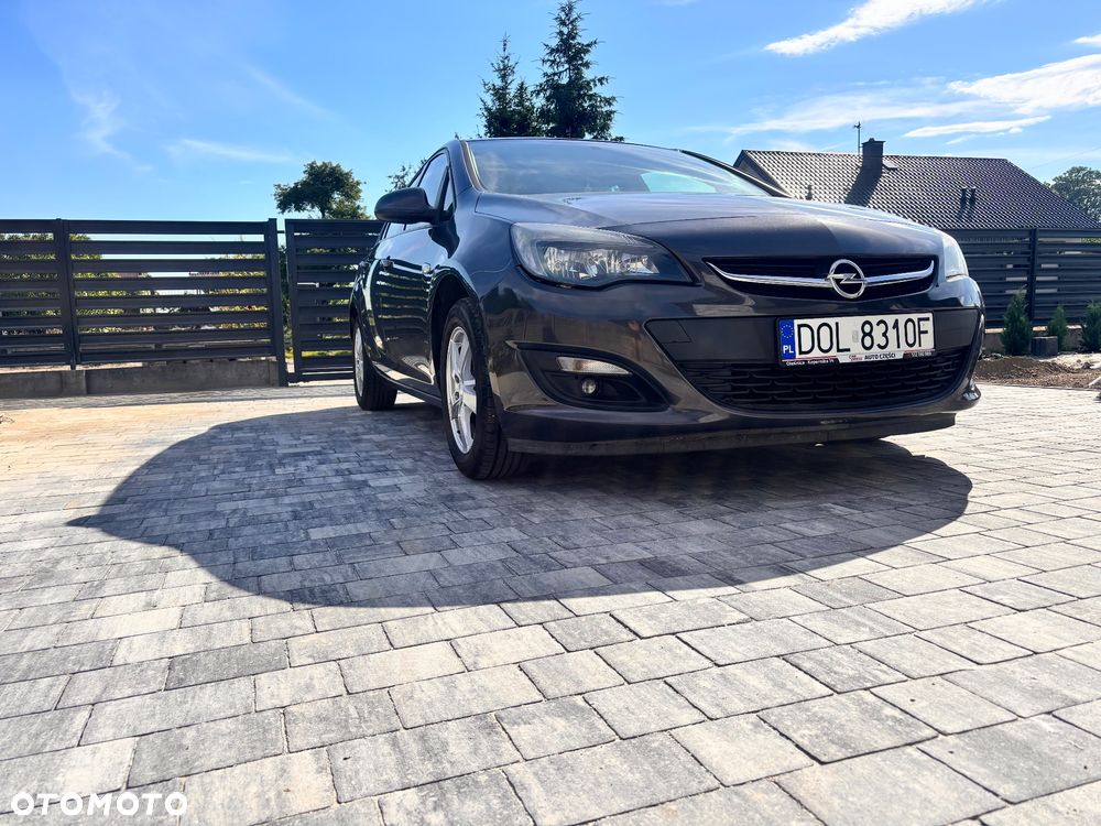 Opel Astra 1.6 Essentia - 9
