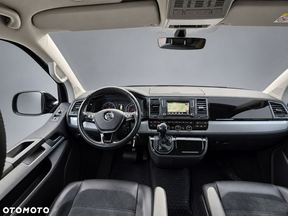 Volkswagen Multivan - 12
