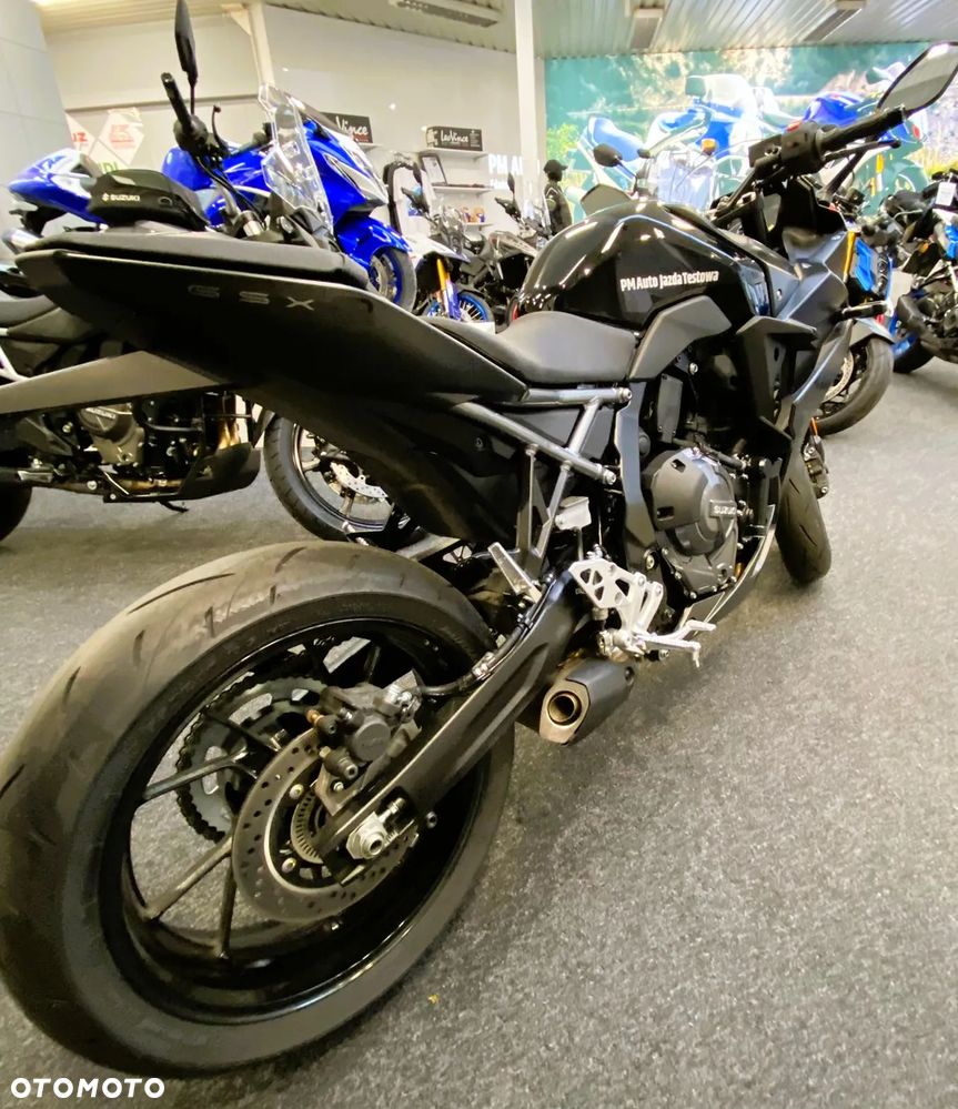Suzuki GSX-R - 3