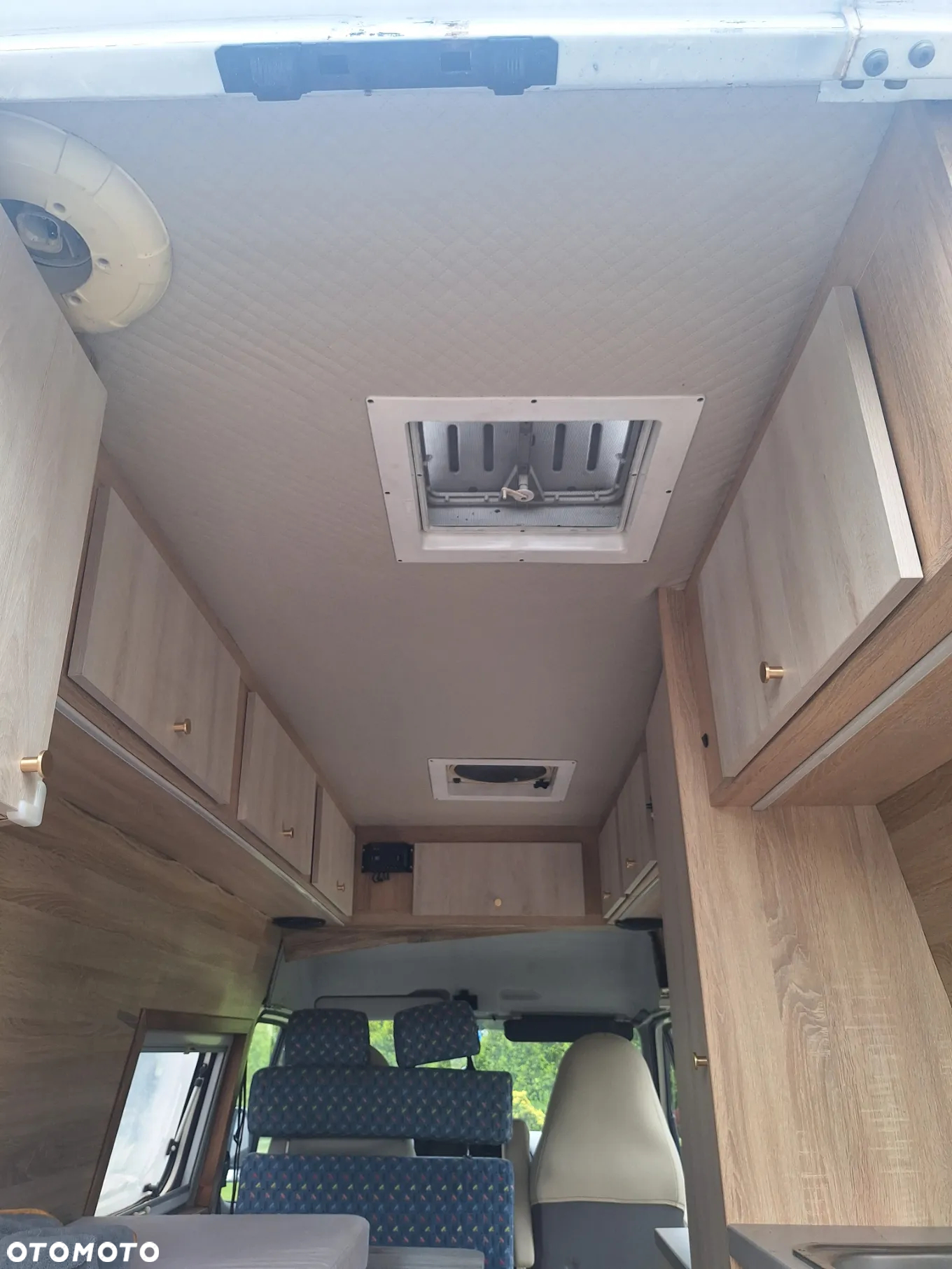 Ford Transit - 12