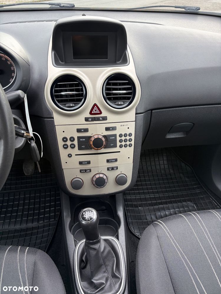 Opel Corsa 1.4 16V Cool - 17