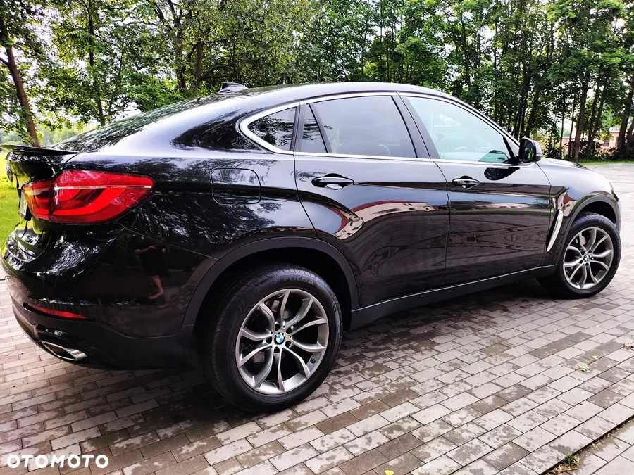 BMW X6 xDrive40d - 12