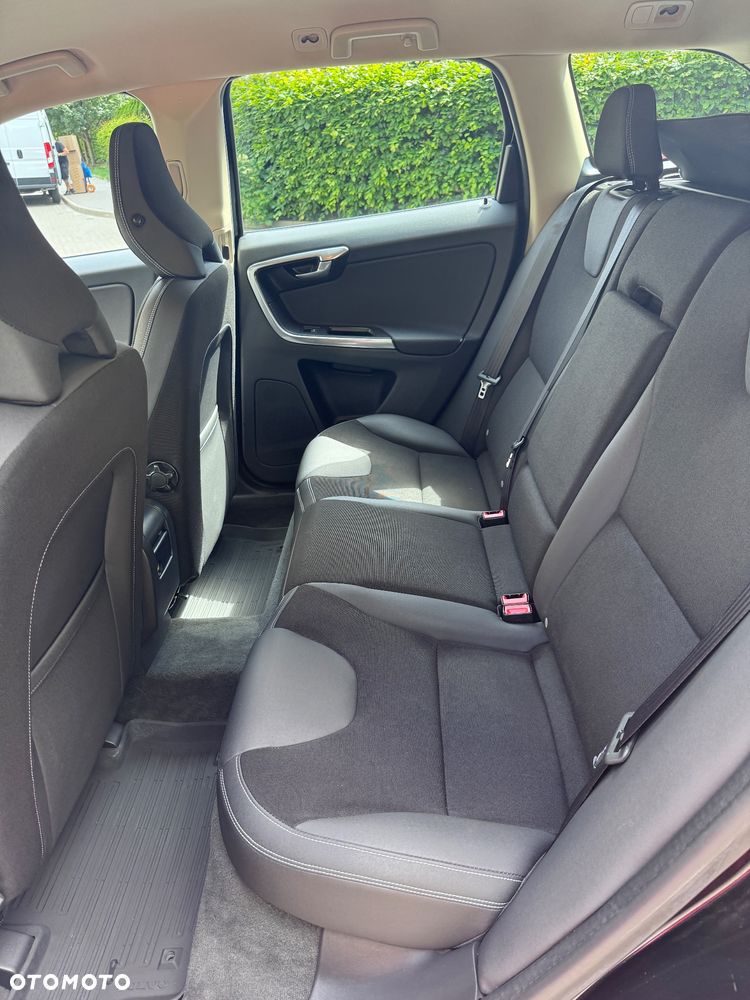 Volvo XC 60 D4 Geartronic Momentum - 14