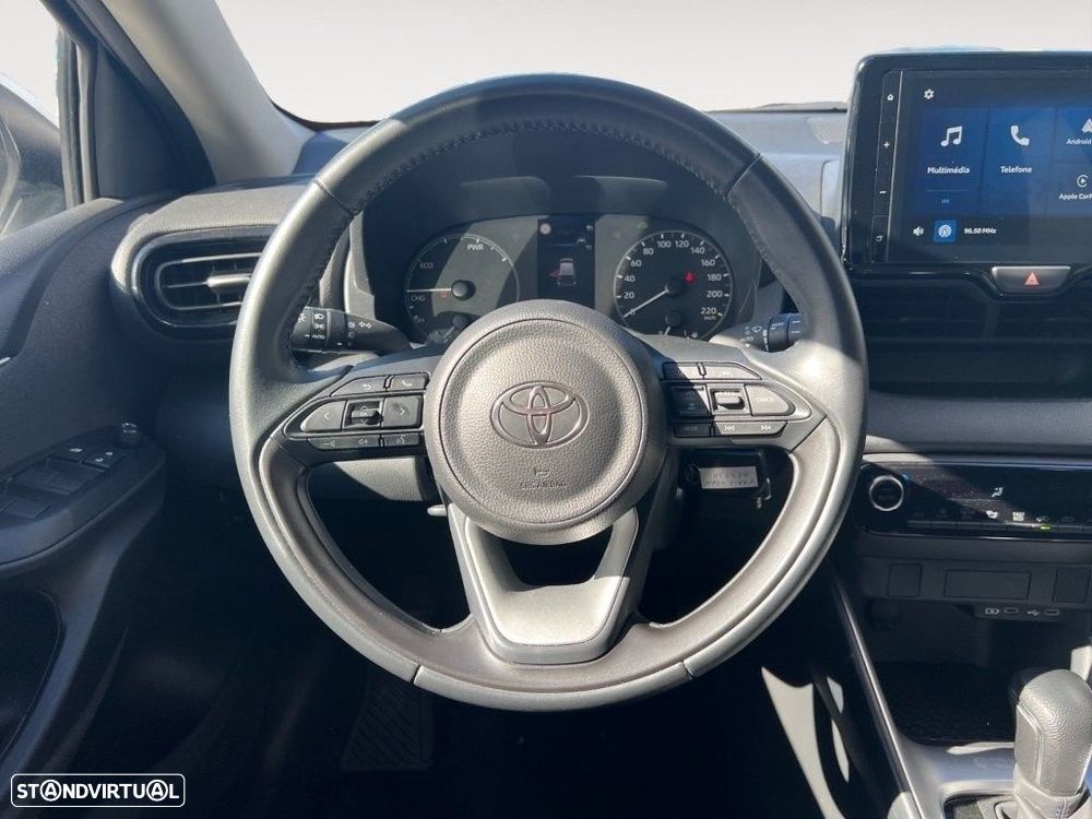 Toyota Yaris - 11