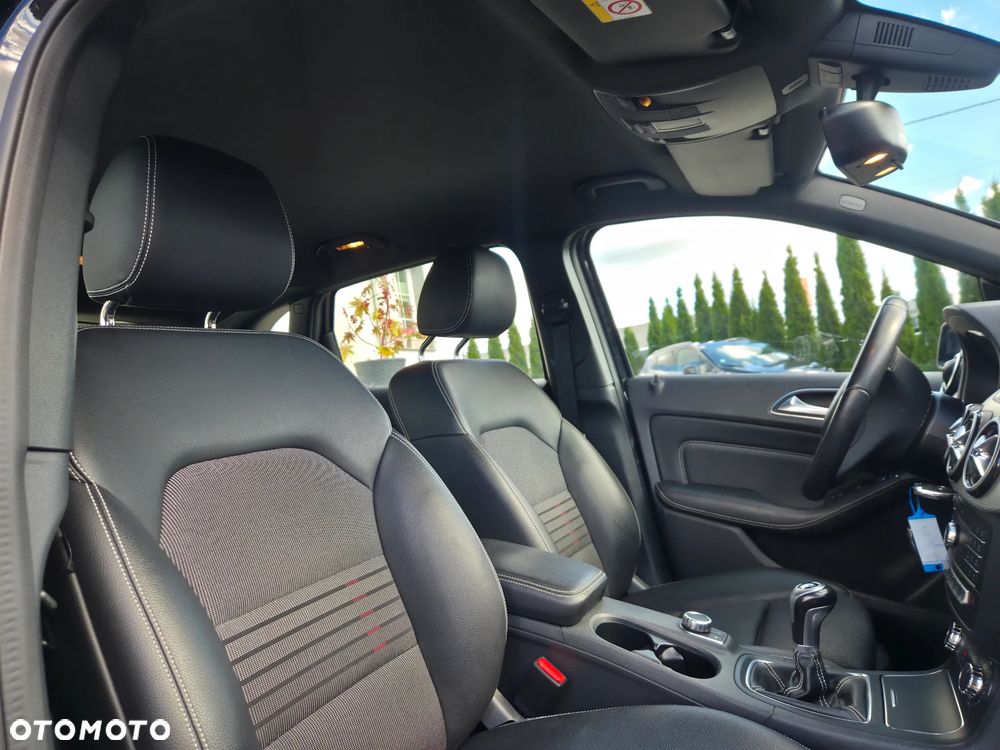 Mercedes-Benz Klasa B 180 BlueEFFICIENCY Edition Style - 15