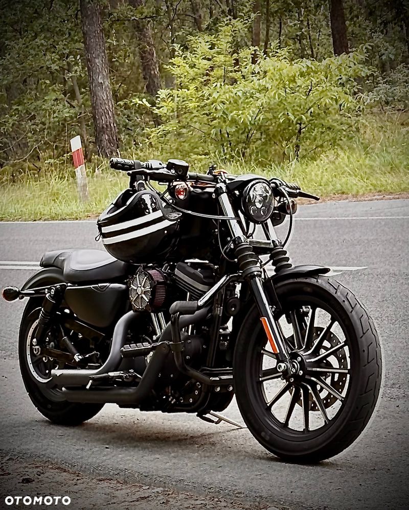 Harley-Davidson Sportster Iron 883 - 2