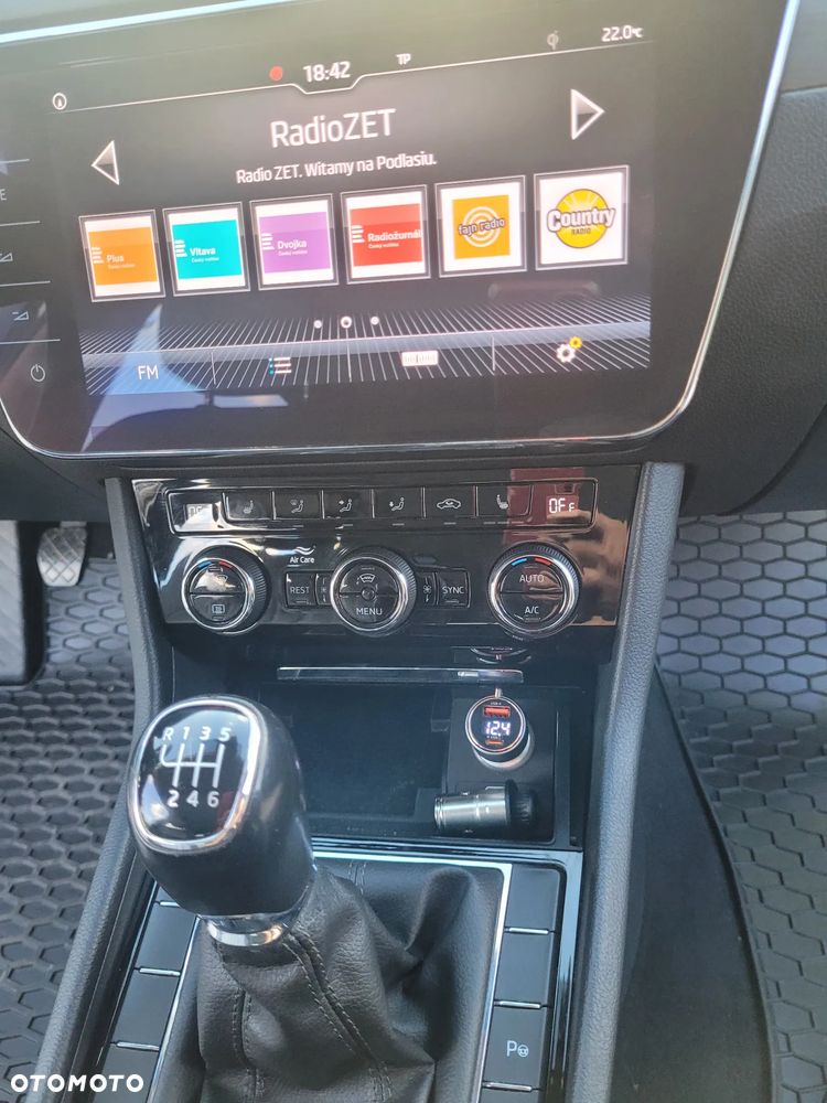 Skoda Superb 1.6 TDI GreenLine - 23