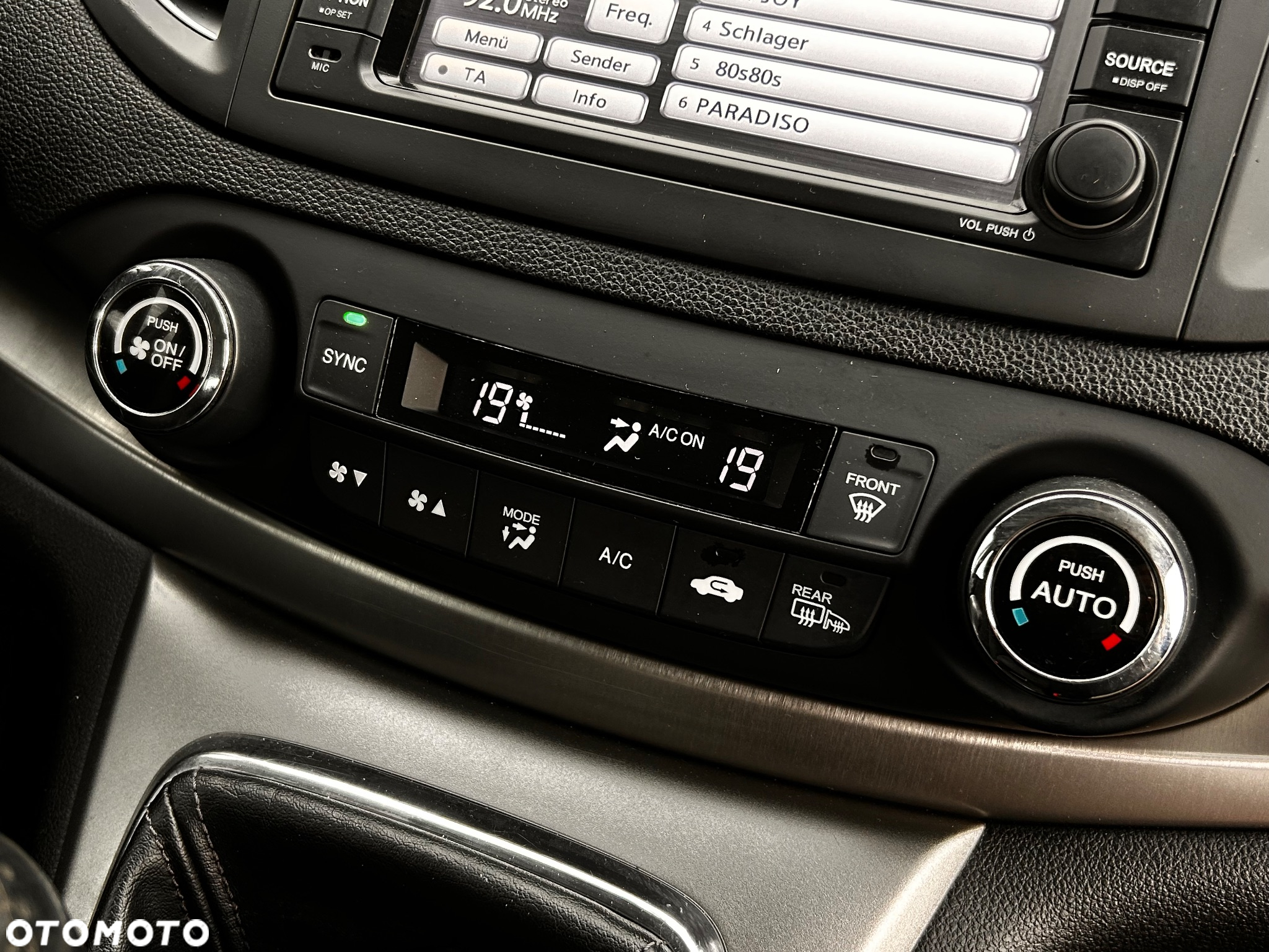 Honda CR-V 2.0i-VTEC 4WD Elegance - 32