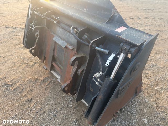 Caterpillar 906M - 14