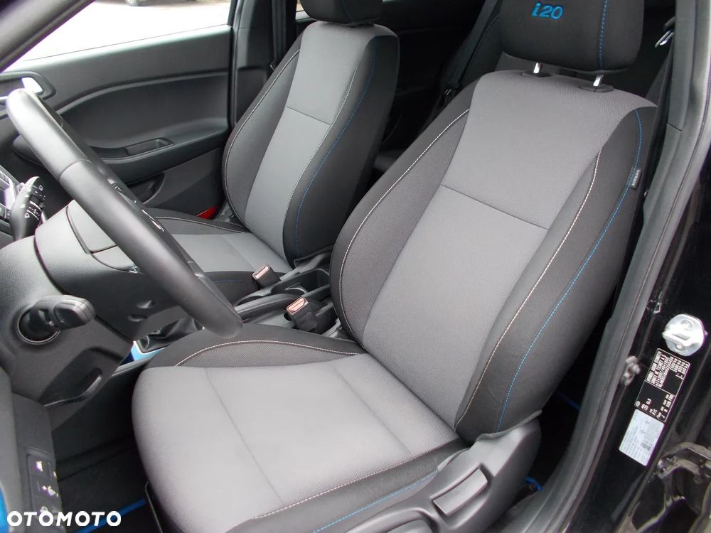 Hyundai i20 1.2 Passion Plus - 21