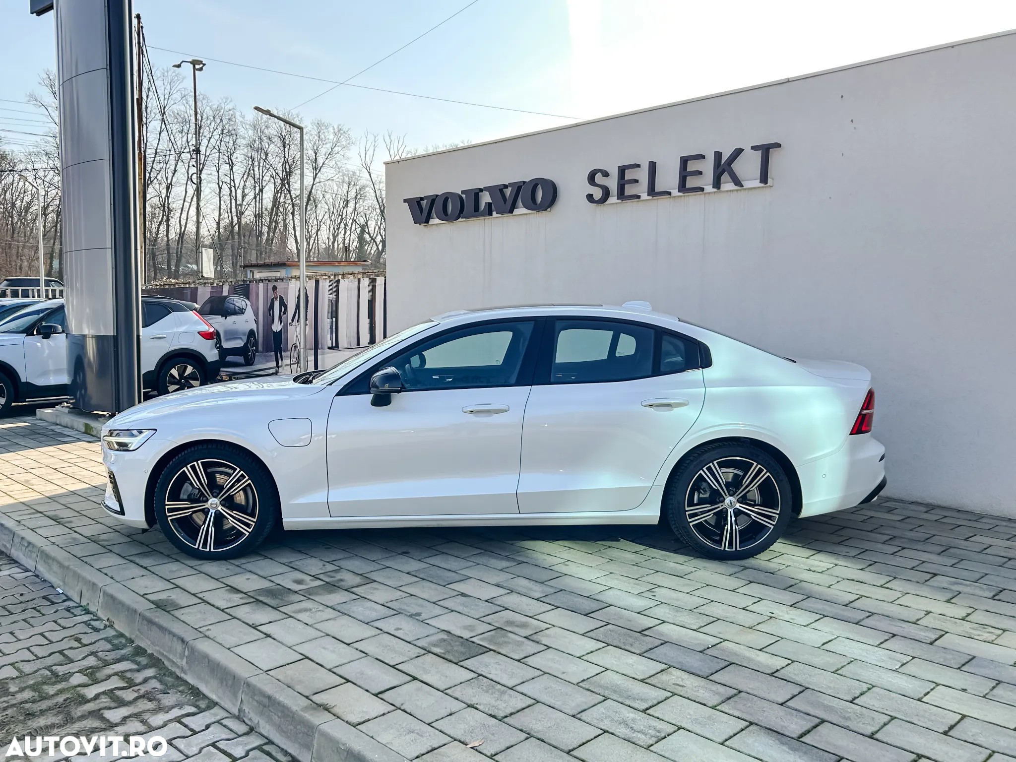 Volvo S60 T8 eAWD R-Design - 2