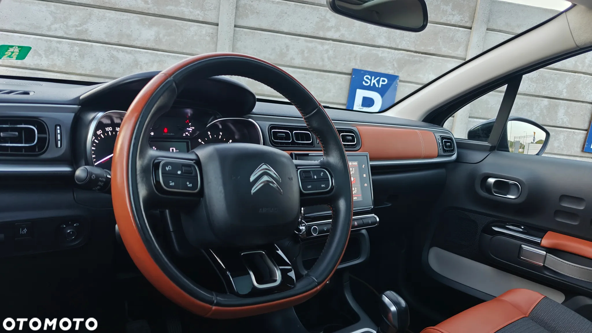 Citroën C3 1.2 PureTech GPF Shine - 26