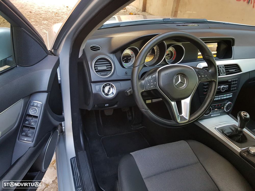 Mercedes-Benz C 220 CDi Avantgarde BlueEfficiency - 43