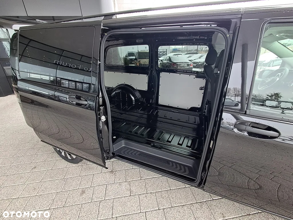 Mercedes-Benz Vito pod karawan - 24