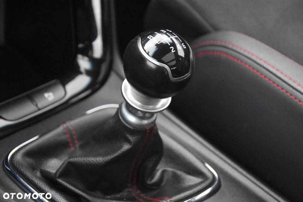 Kia Ceed 1.6 T-GDI GT-Challenge - 33