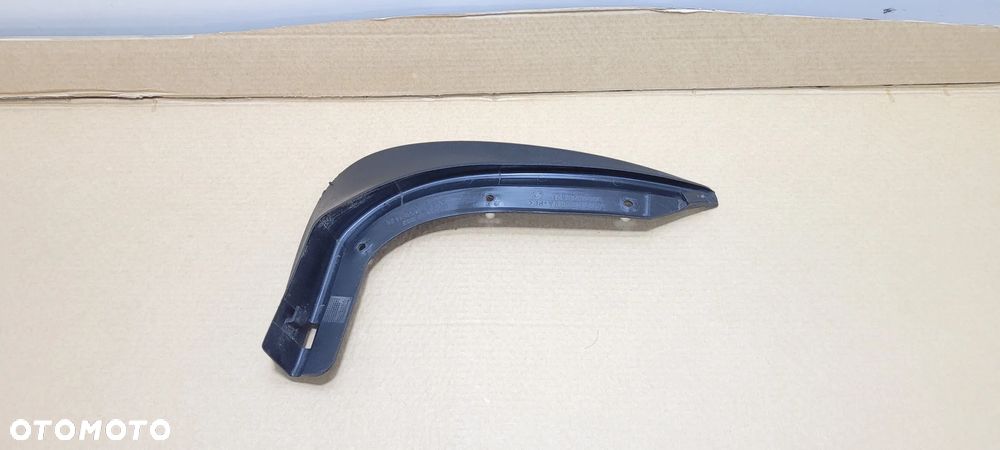 SKODA SUPERB CHLAPACZ TYŁ LEWY 3T5821821 - 2