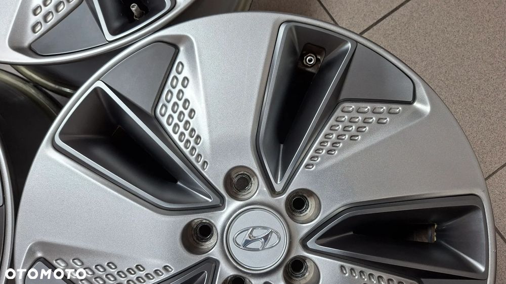 Felgi Aluminiowe 17 Hyundai Kona 5x114.3 ET 50 - 7