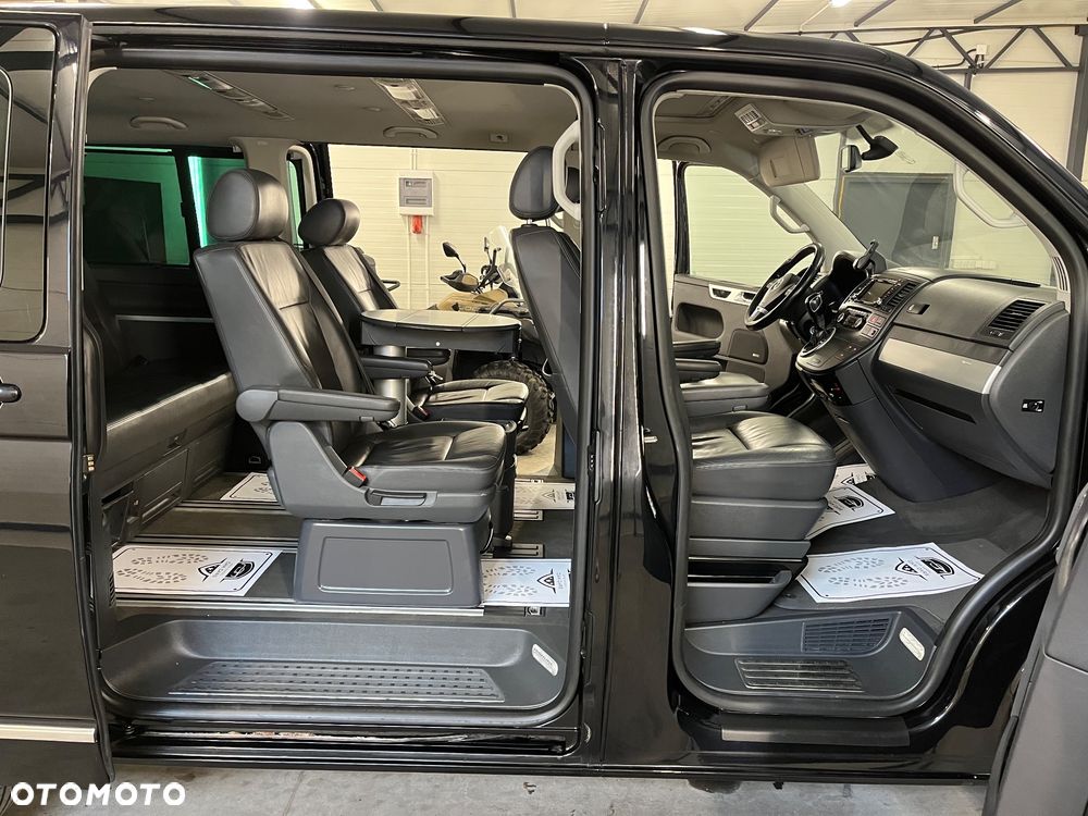 Volkswagen Multivan - 22