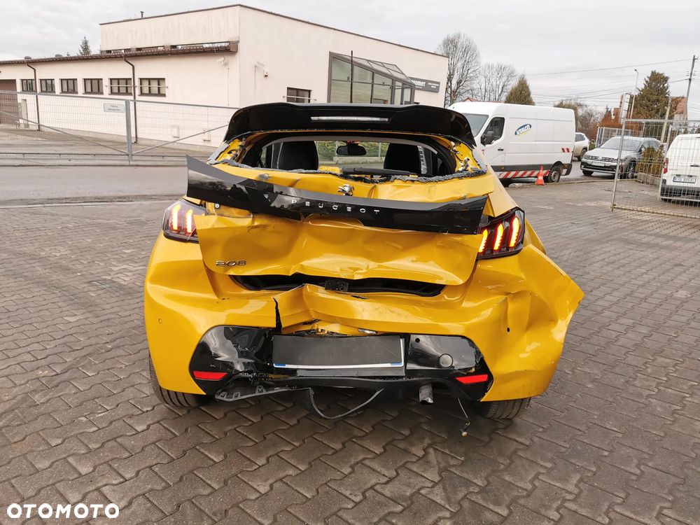 Peugeot 208 PureTech 100 EAT8 Allure - 10