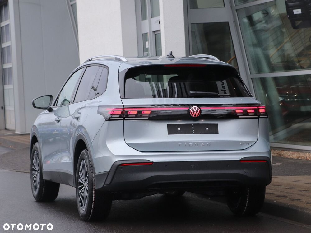 Volkswagen Tiguan - 3