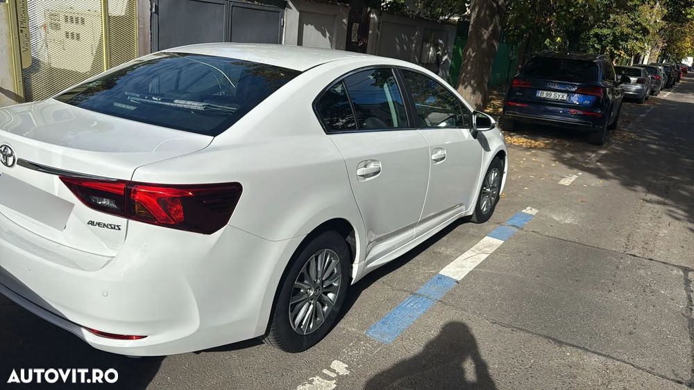 Toyota Avensis 1.8 Multidrive S Executive - 5