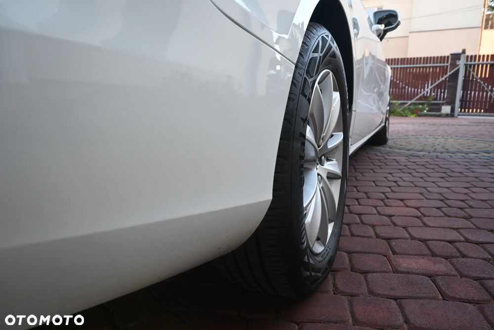 Volvo V60 B3 B Momentum - 17