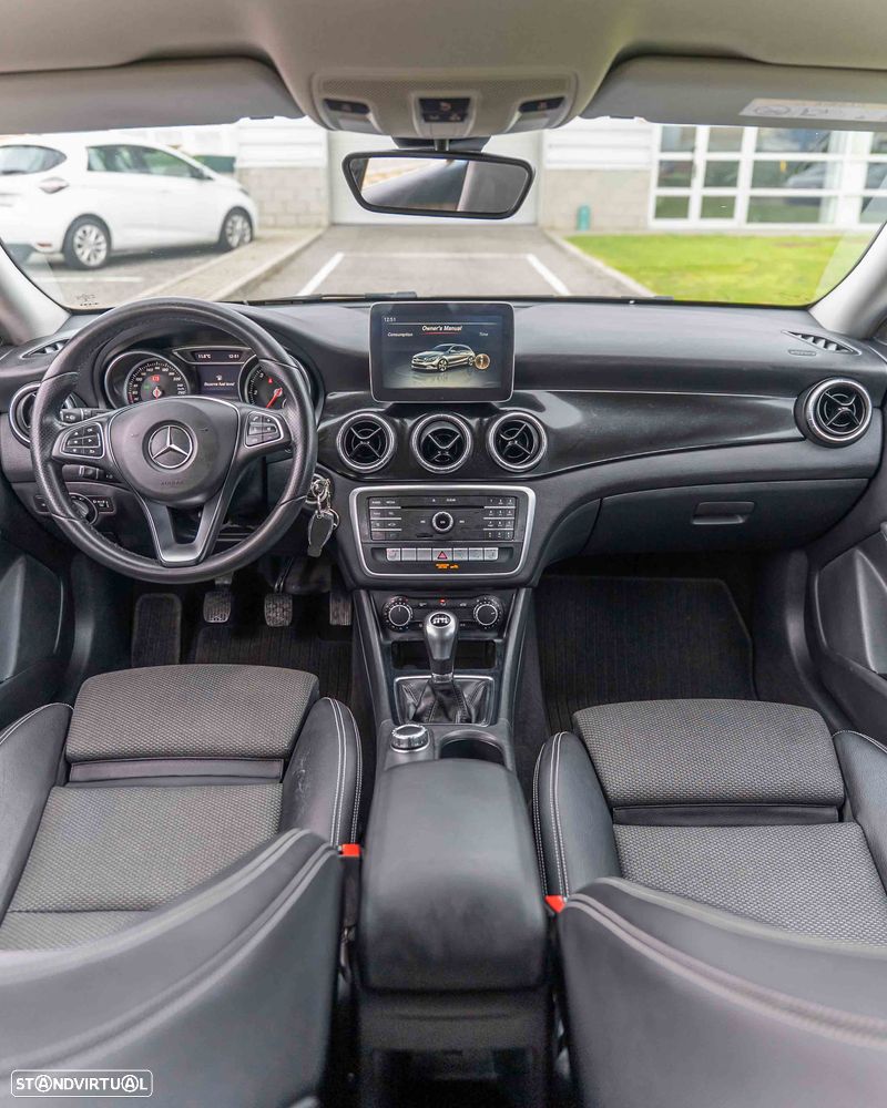 Mercedes-Benz CLA 180 d Shooting Brake - 15