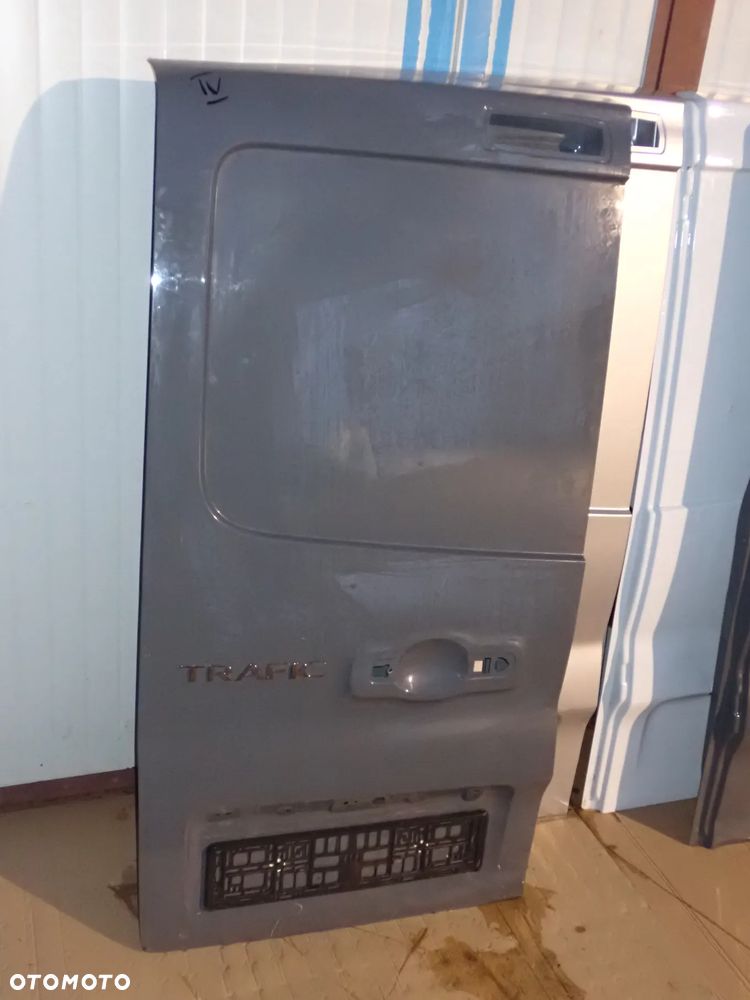 Trafic 3 VivaroB Talento NV300 Drzwi Tylne - 21