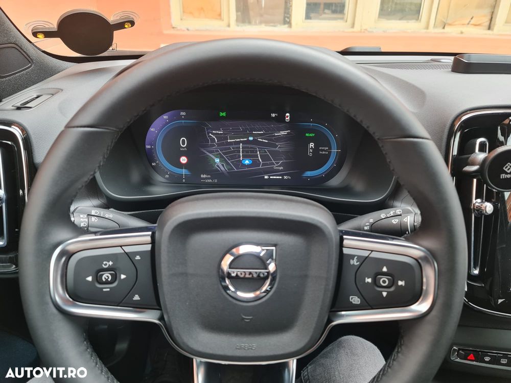 Volvo XC 40 Recharge Single Motor RWD Plus - 2