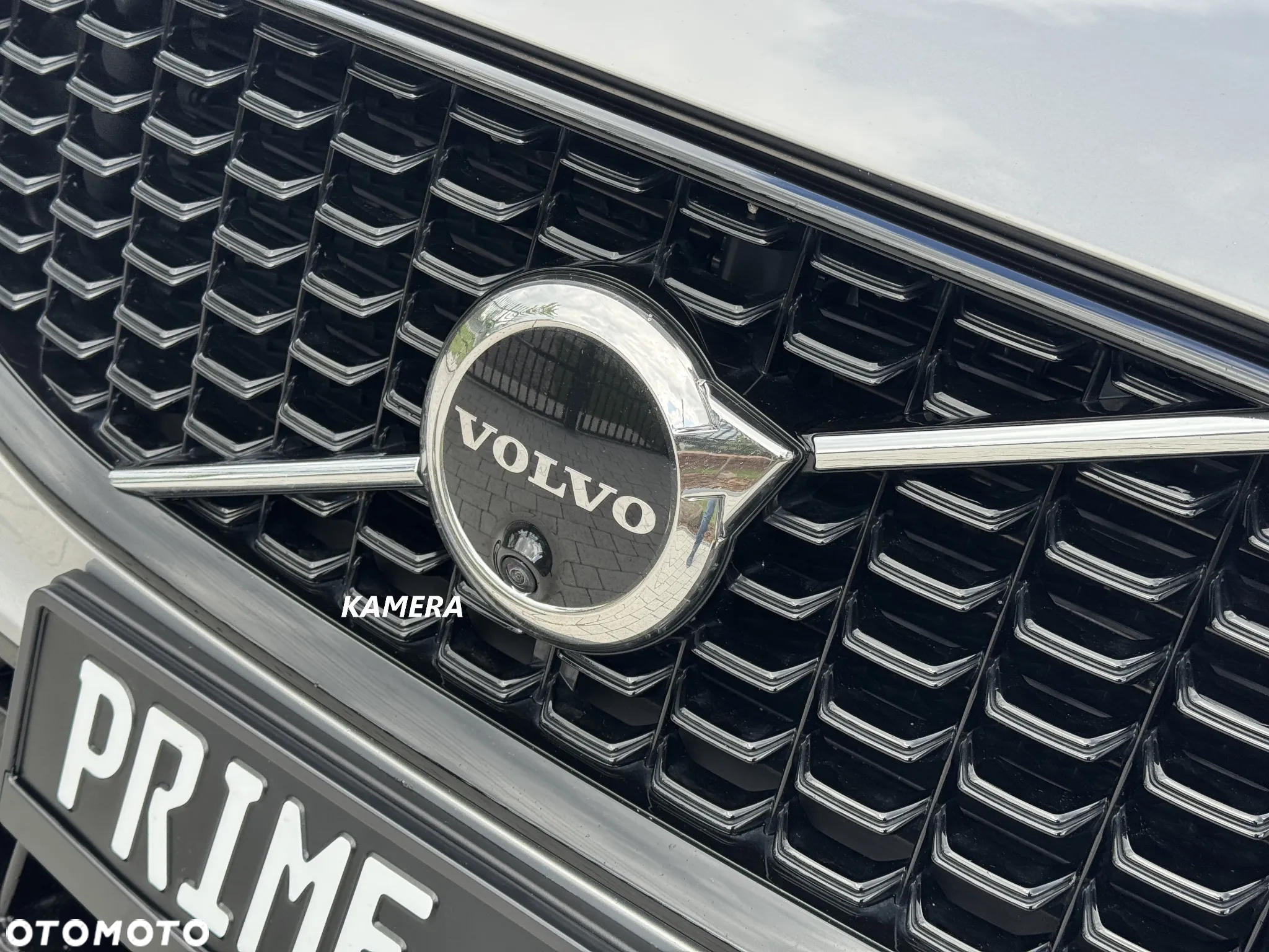 Volvo XC 60 B4 D Plus Dark - 5