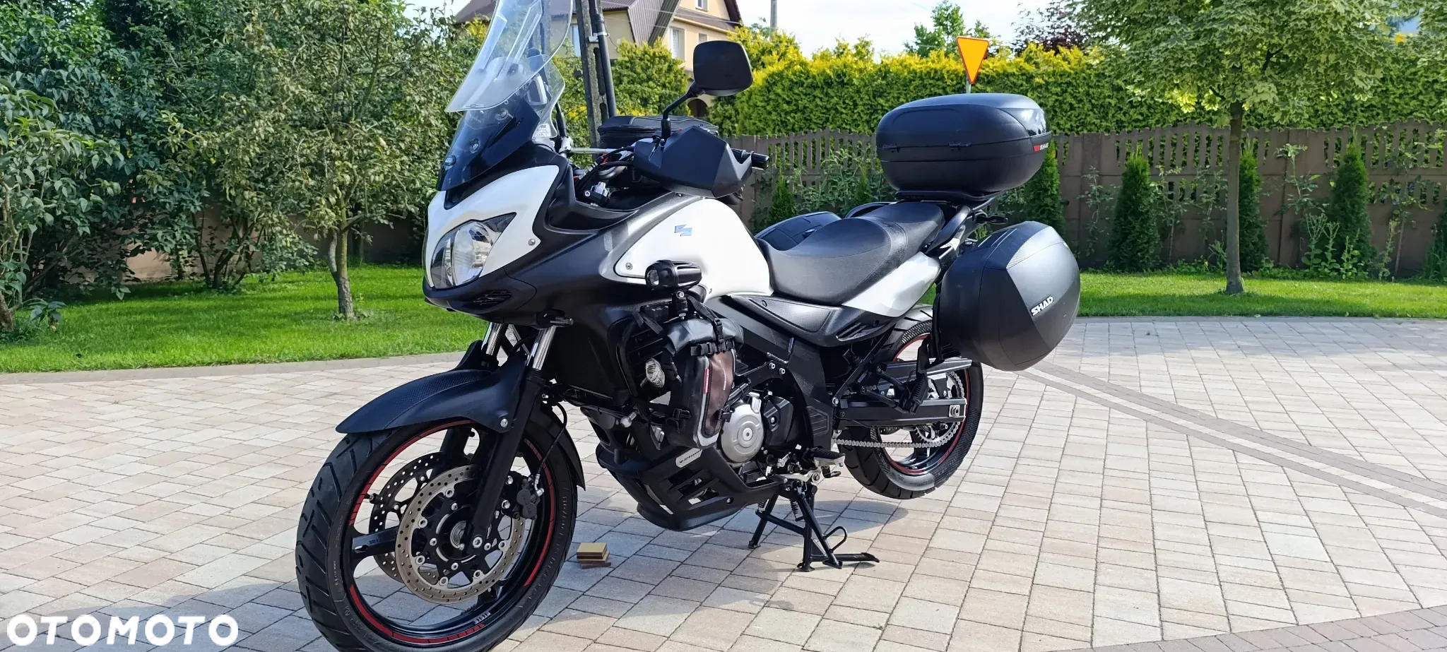 Suzuki V-STROM - 15