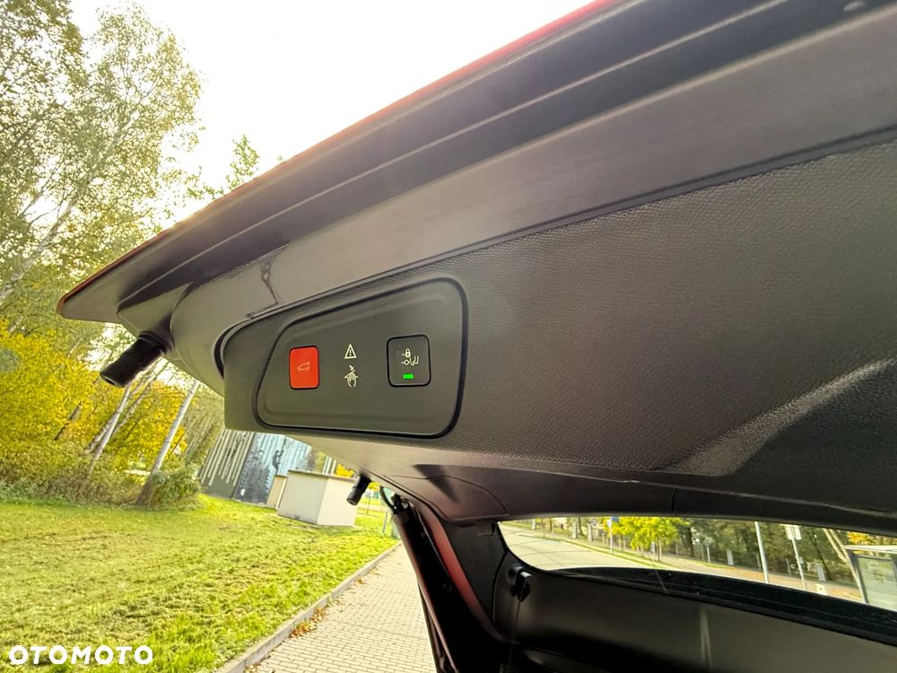 Peugeot 3008 1.5 BlueHDi Allure S&S EAT8 - 23
