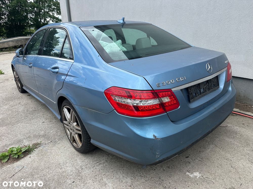 Mercedes-Benz Klasa E 350 CDI DPF 4Matic BlueEFFICIENCY 7G-TRONIC - 6