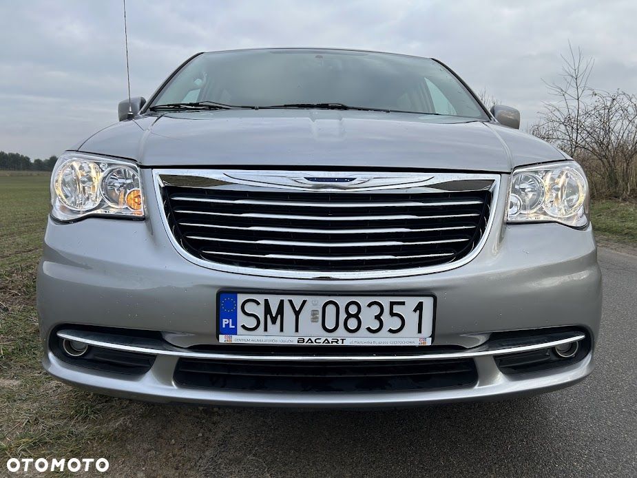 Chrysler Town & Country 3.6 Touring - 2
