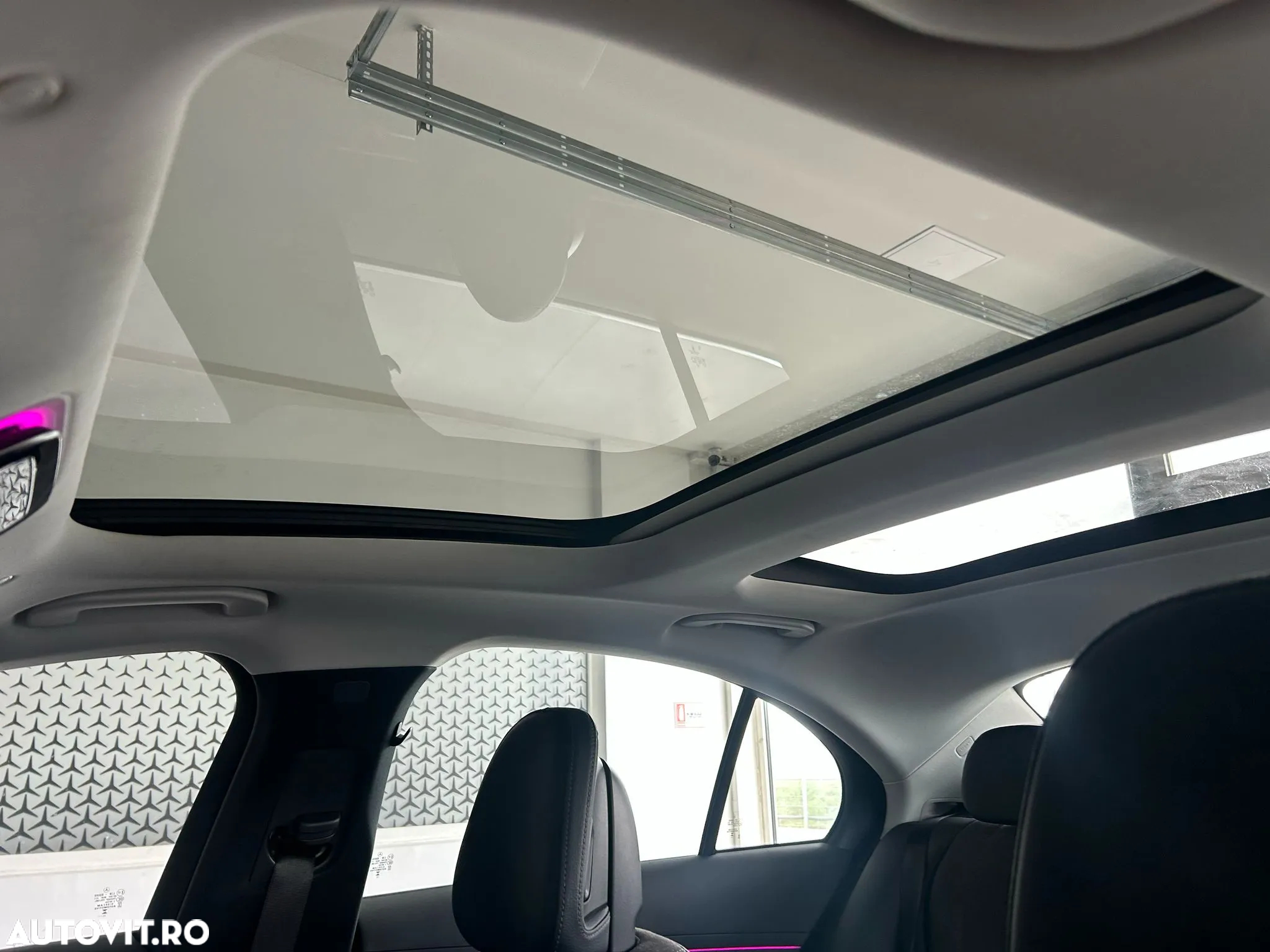 Mercedes-Benz E 220 d 9G-TRONIC Avantgarde - 12