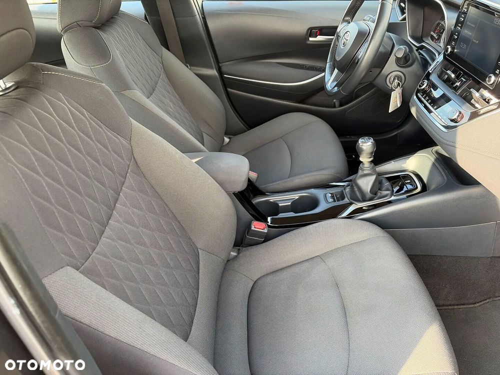 Toyota Corolla - 10