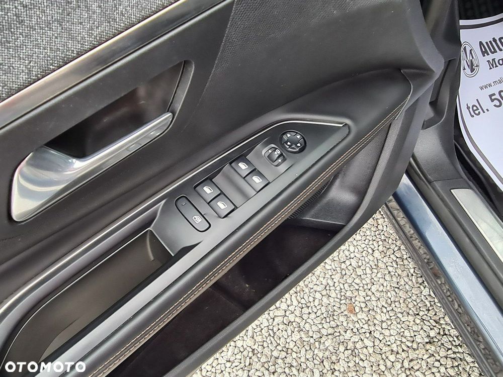 Peugeot 5008 1.5 BlueHDi Allure Pack S&S EAT8 - 36