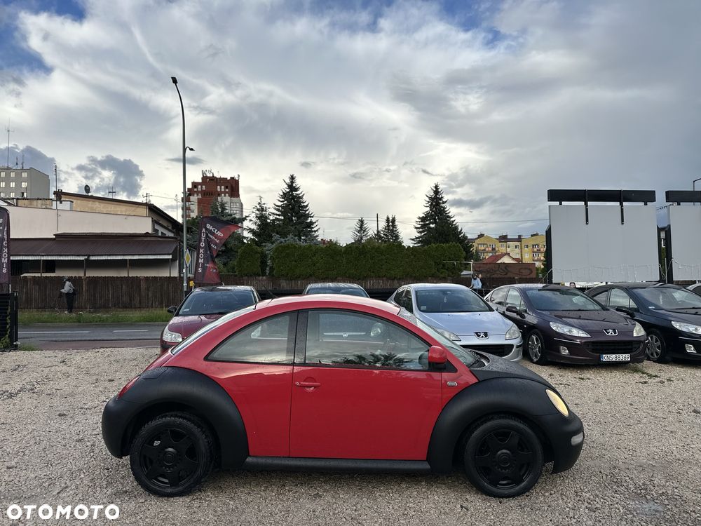 Volkswagen New Beetle - 5
