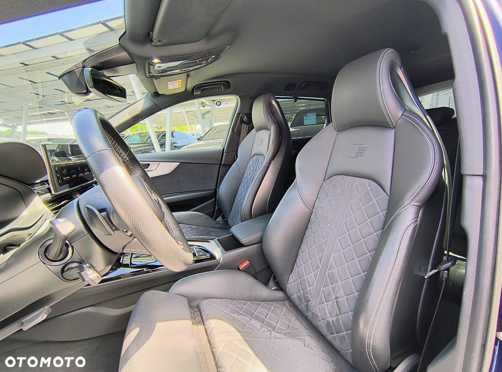 Audi A4 Avant - 17