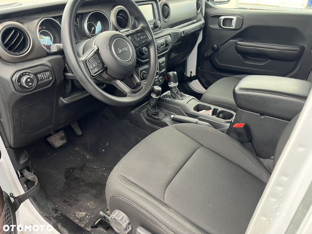 Jeep Wrangler Unlimited GME 2.0 Turbo Sport - 4