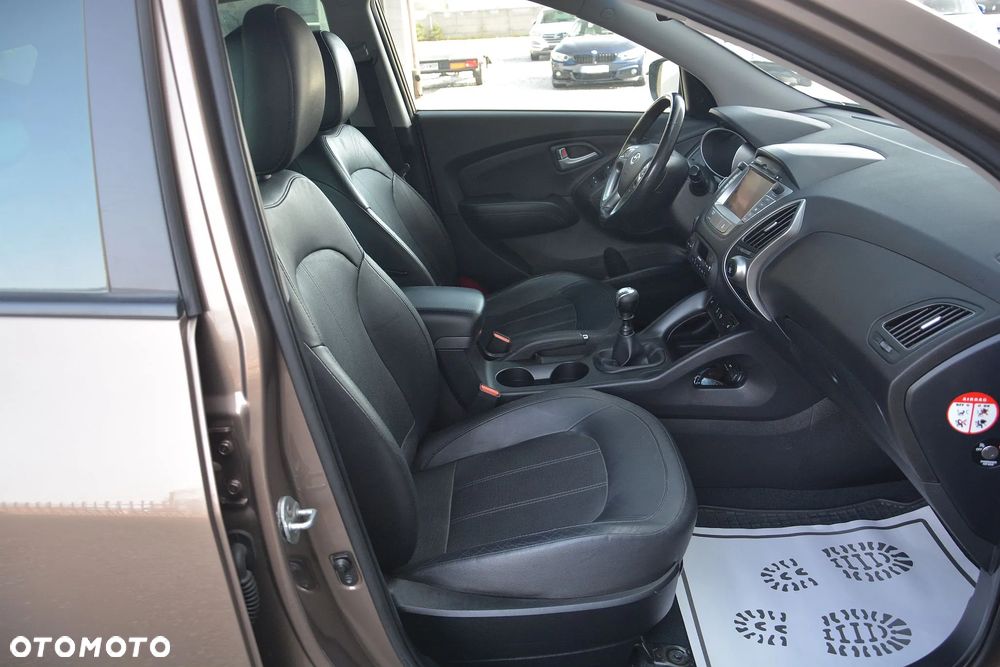 Hyundai ix35 2.0 CRDi 4WD Premium - 14