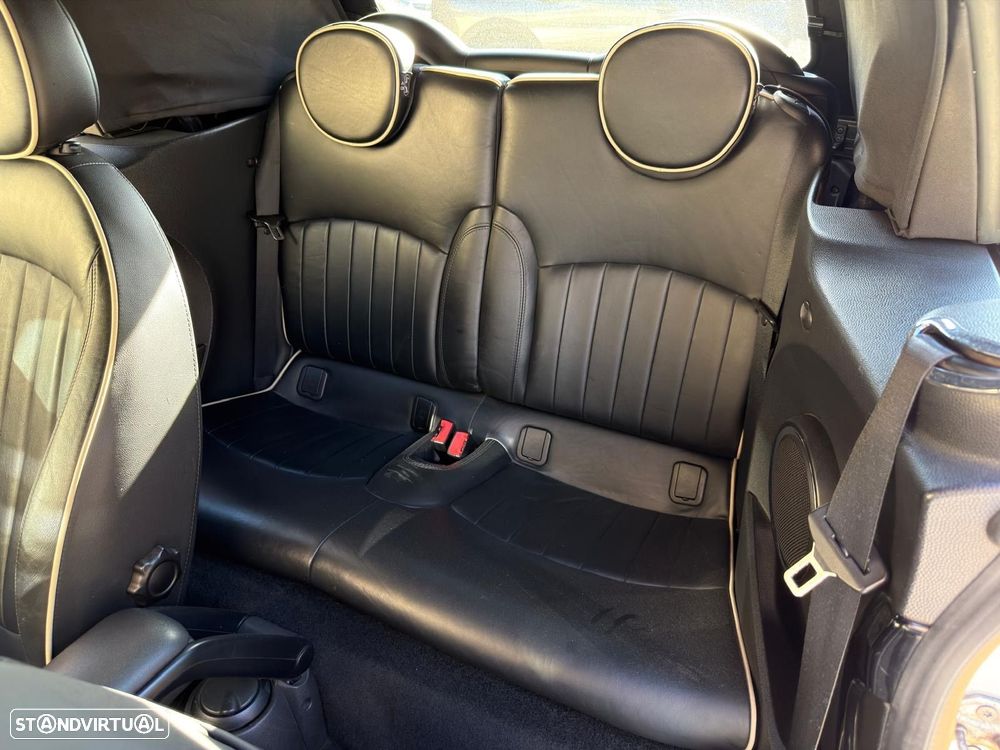 MINI Cabrio Cooper D - 14