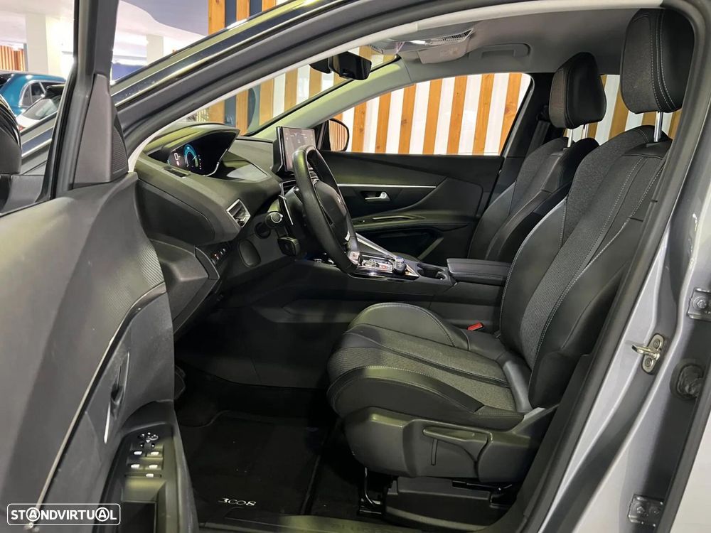 Peugeot 3008 1.6 Hybrid GT e-EAT8 - 12
