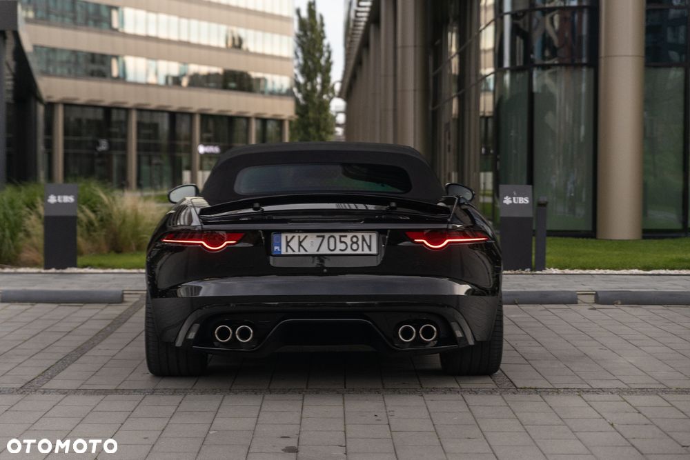 Jaguar F-Type R AWD - 10