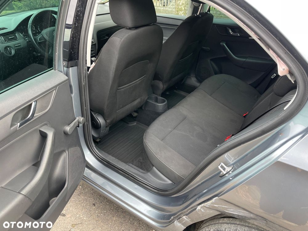 Skoda RAPID 1.2 TSI Ambition Green tec - 14