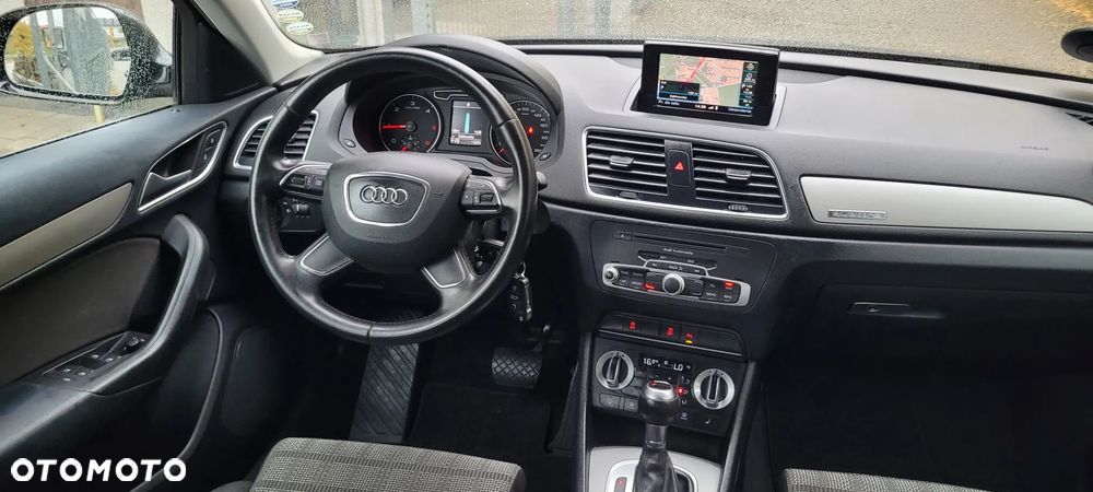 Audi Q3 2012 photo 3