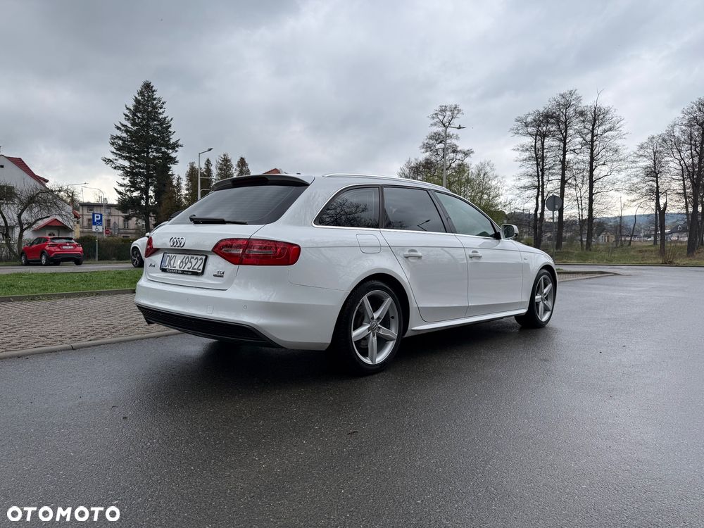 Audi A4 Avant 2.0 TDI DPF clean diesel quattro S tronic S line Sportpaket - 4