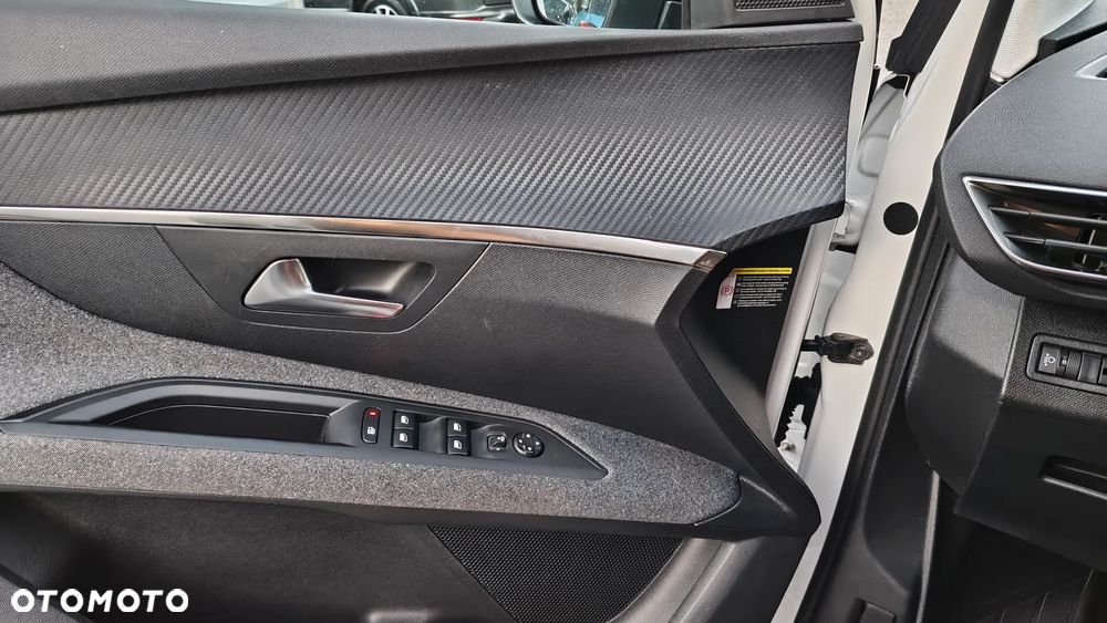 Peugeot 3008 - 10